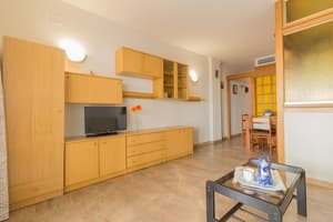 thumbnail: Interior entrance
