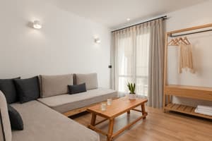 thumbnail: Living area