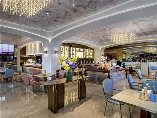 Dining,Dining Area,Restaurant,On-Site