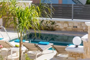 thumbnail: Private pool