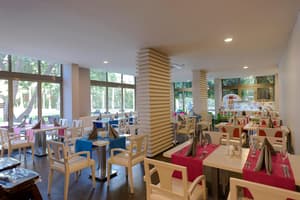 thumbnail: Restaurant