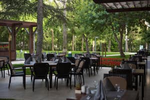 thumbnail: Restaurant