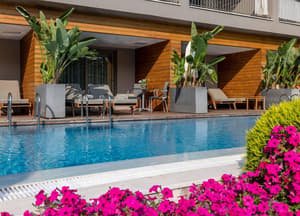 thumbnail: Outdoor pool