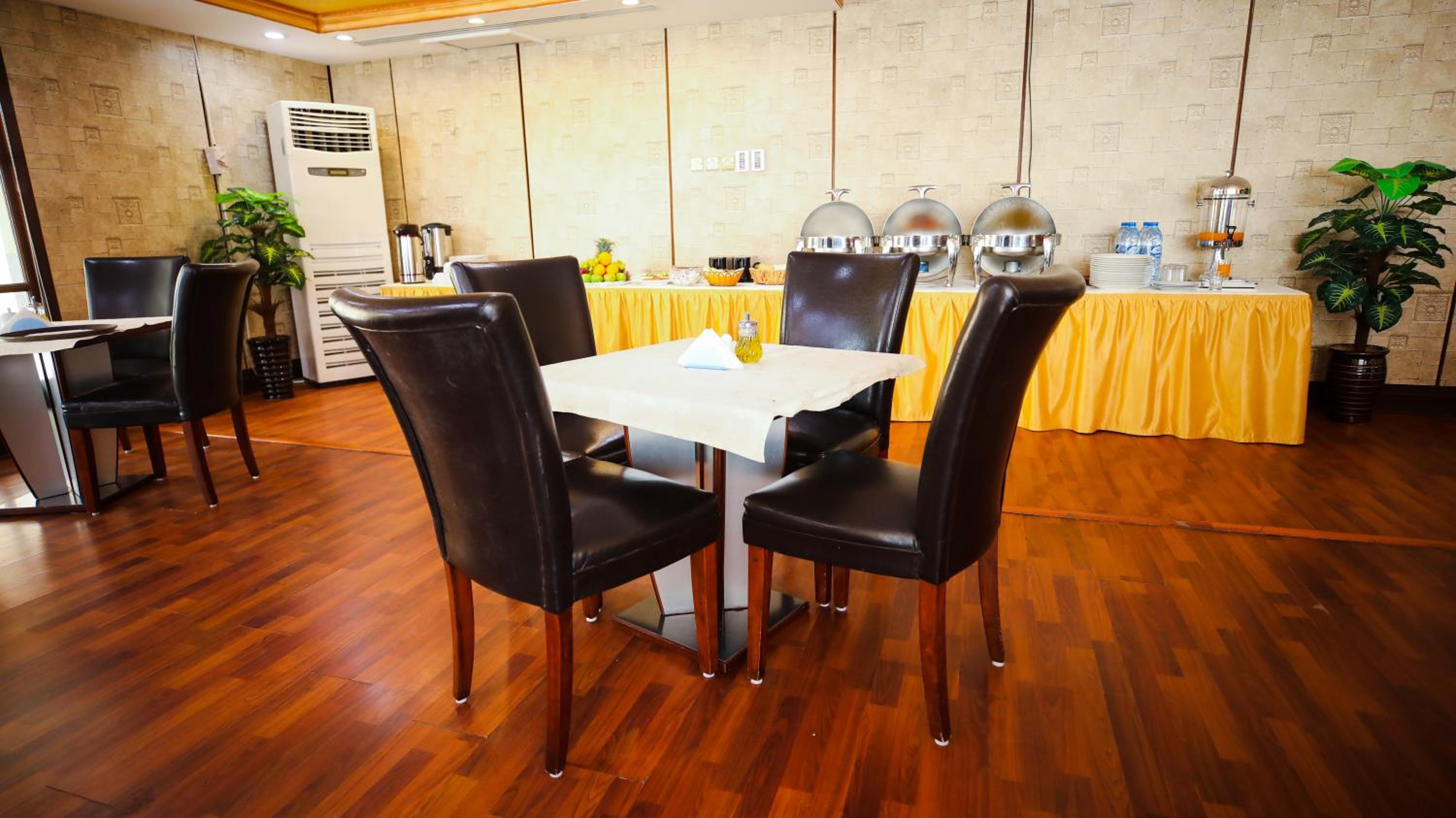 Restaurant-cafeteria