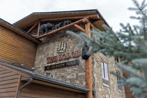 thumbnail: Exterior