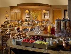 thumbnail: Breakfast area