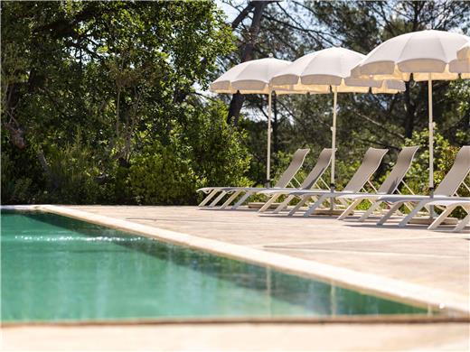 Pool,On-Site,Property Amenity,Recreation