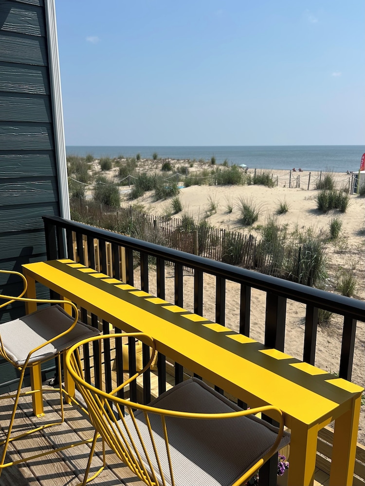 Beach/ocean view