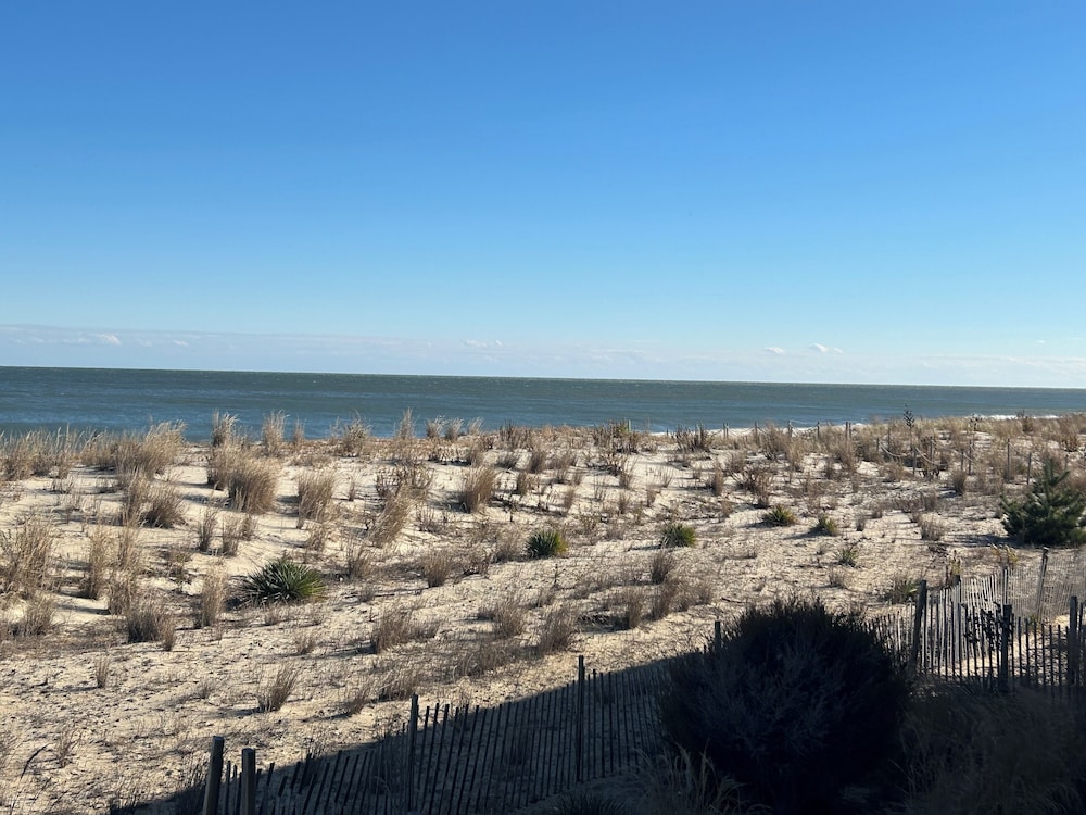 Beach/ocean view