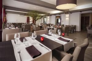 thumbnail: Restaurant