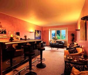 thumbnail: Bar (on property)