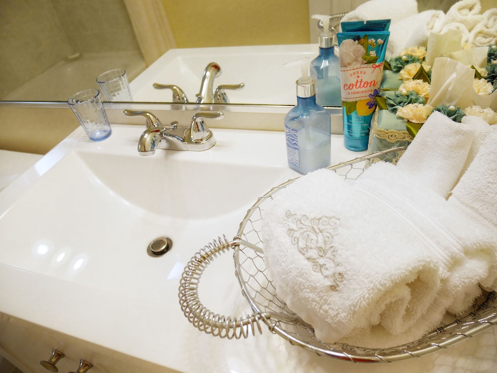 Bathroom sink