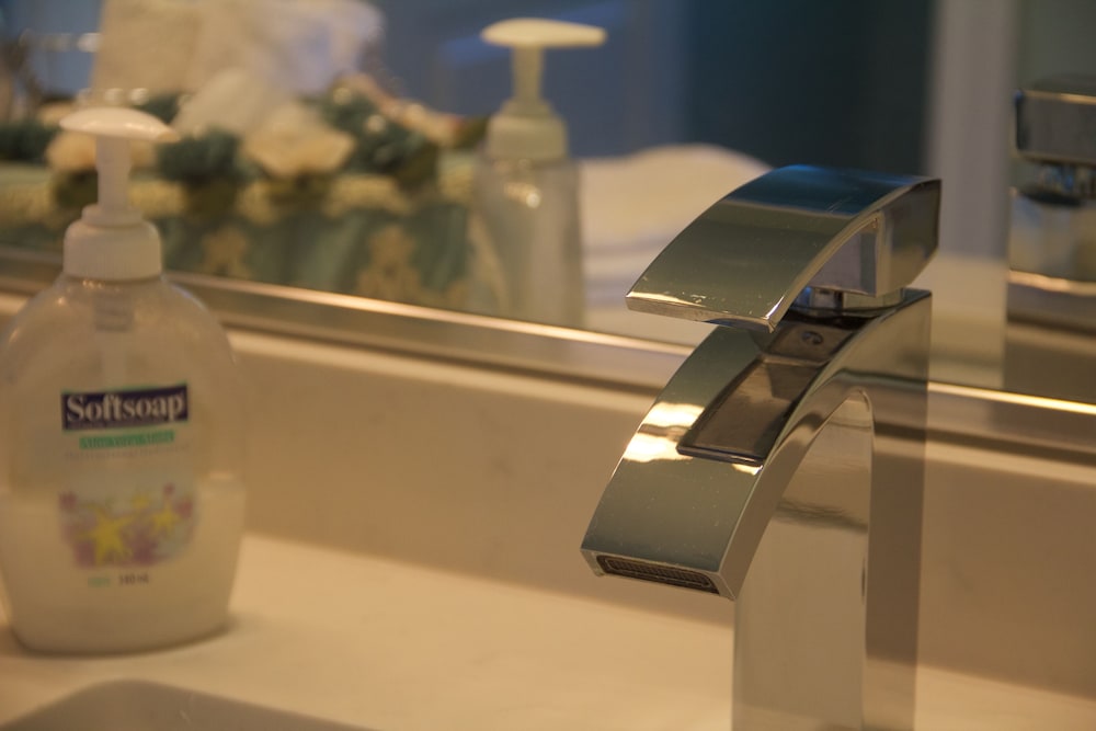 Bathroom sink