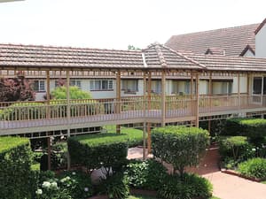 thumbnail: Exterior