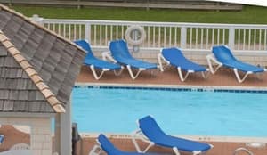thumbnail: Pool