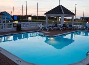 thumbnail: Pool