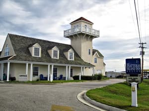 thumbnail: Exterior