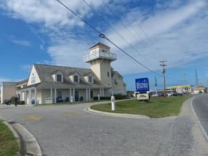thumbnail: Exterior
