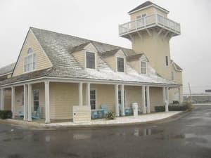 thumbnail: Exterior