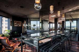 thumbnail: Restaurant