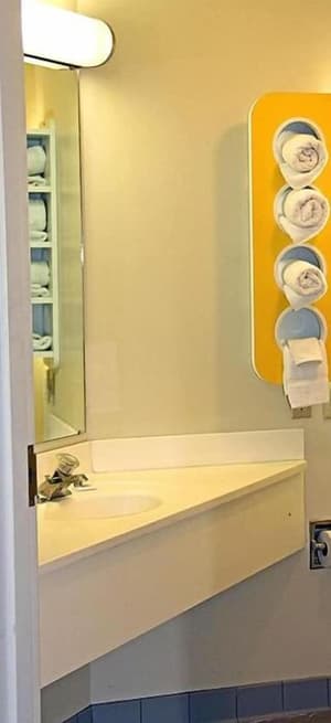 thumbnail: Bathroom