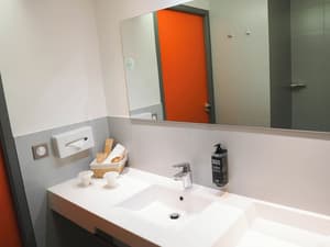 thumbnail: Bathroom