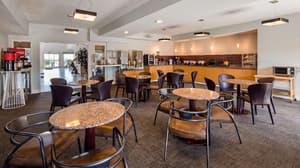 thumbnail: Breakfast area