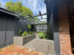 thumbnail: Exterior