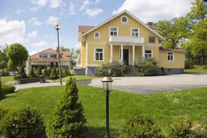 thumbnail: Exterior