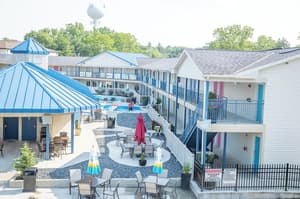 thumbnail: Courtyard