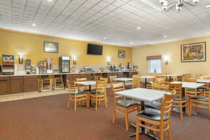 thumbnail: Breakfast area