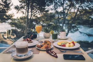 thumbnail: Dining