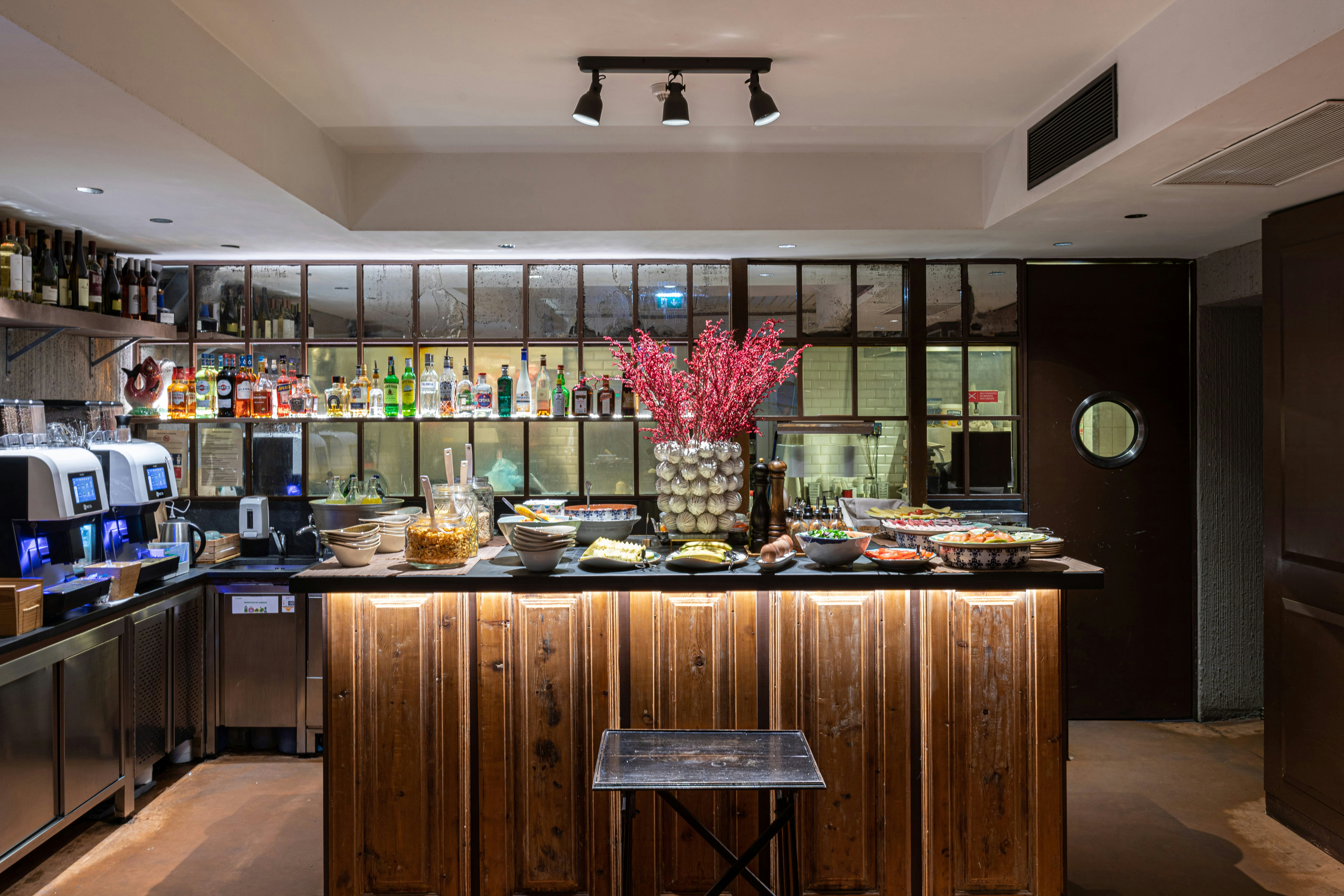 Restaurant-cafeteria