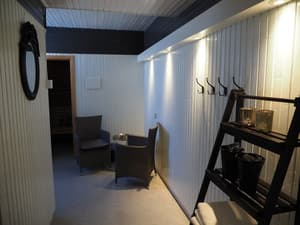 thumbnail: Sauna