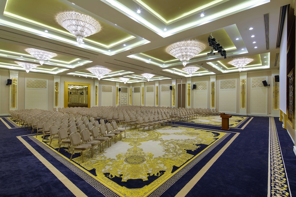 Meeting facility