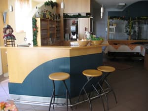 thumbnail: Breakfast area