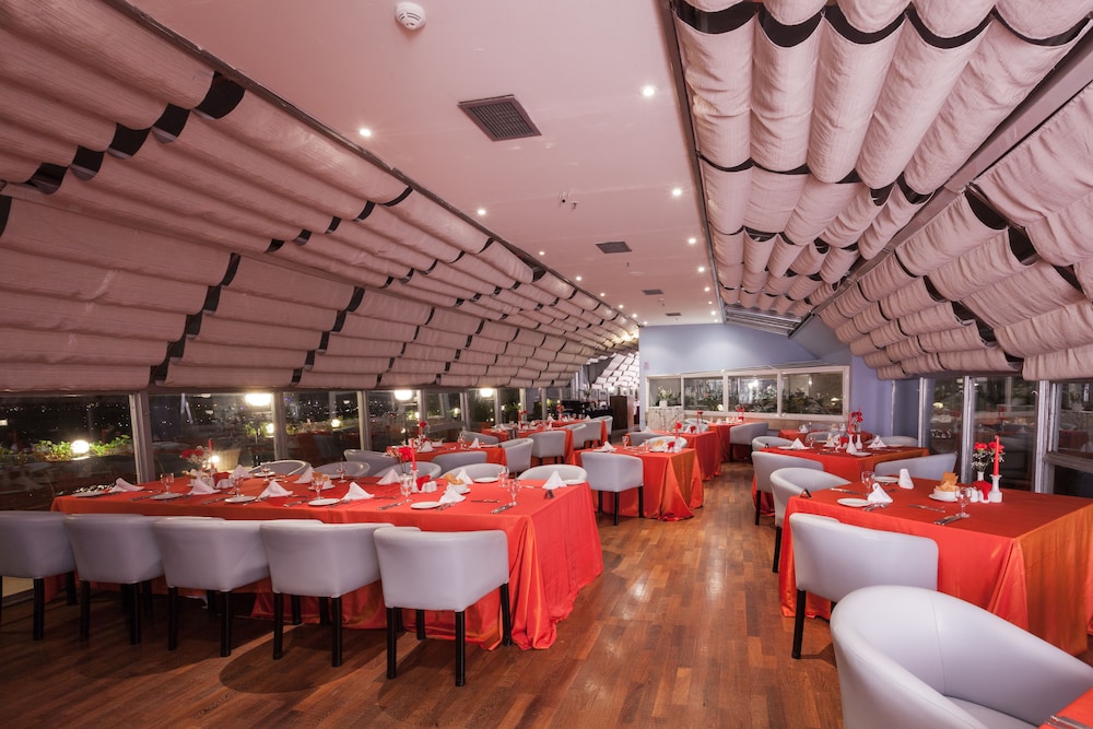 Restaurant-cafeteria