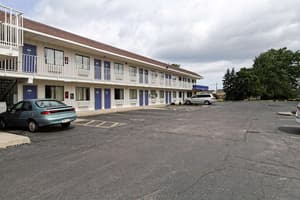 thumbnail: Exterior