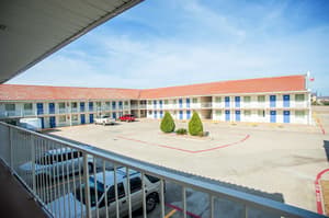 thumbnail: Exterior