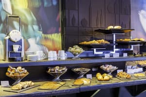 thumbnail: Restaurant