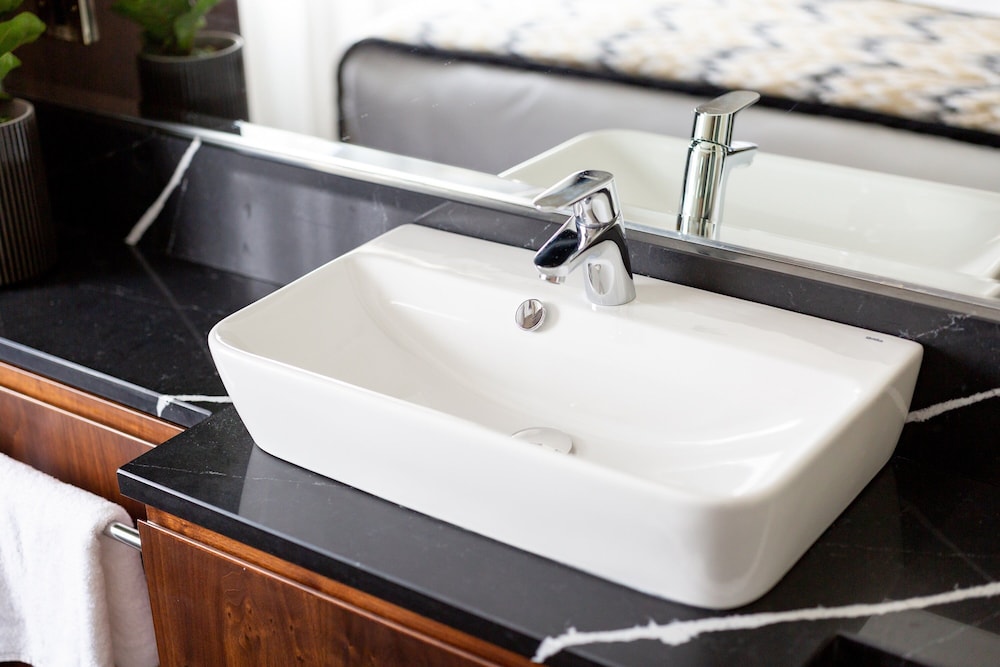 Bathroom sink
