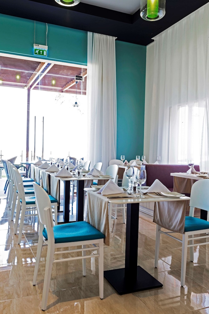 Restaurant-cafeteria