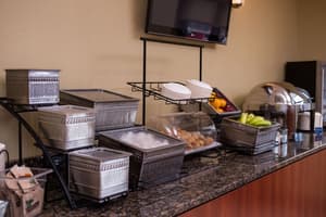 thumbnail: Breakfast area