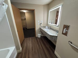 thumbnail: Bathroom