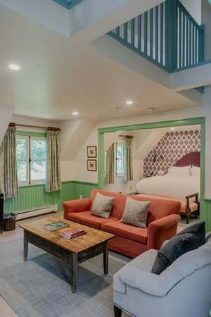 thumbnail: bedroom
