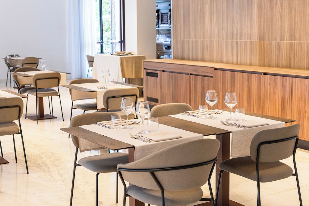 Restaurant-cafeteria