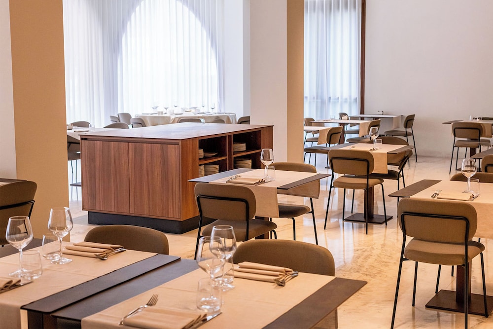 Restaurant-cafeteria