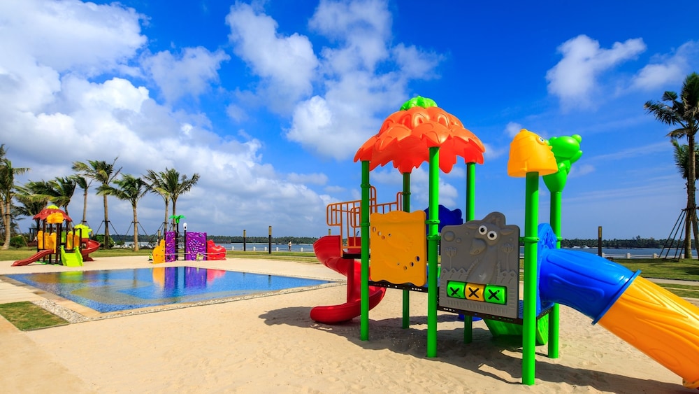 Children's play area - outdoor