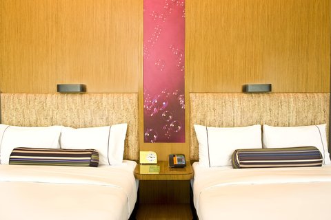 twin Aloft Guest Room