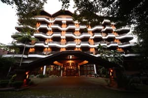thumbnail: Exterior